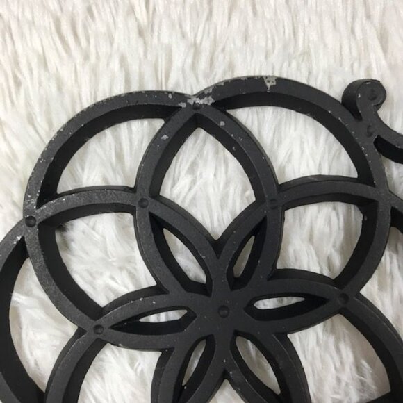 Vintage Set of 3 Intricate Black Metal Trivets - Picture 3 of 11